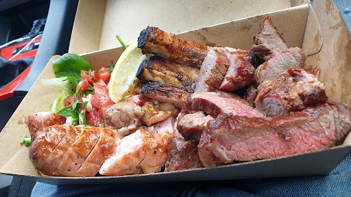 Brazbecue Gungahlin logo