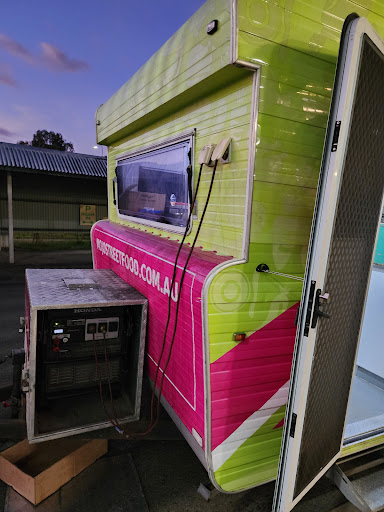 Mojo Street Food logo