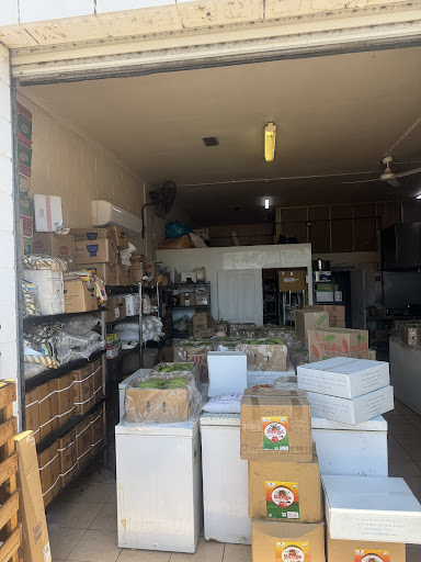 Mary ben' kitchen jollof rice specialists. logo